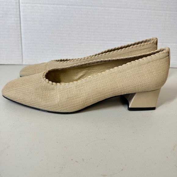 Vintage Stuart Weitzman Textured Cream Tan Old Money Women's Shoes Size 9 1/2 - Picture 3 of 16